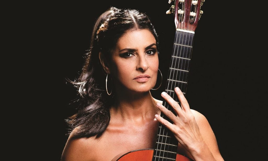 Fernanda Abreu faz 30 anos de carreira, mas pandemia adia projetos