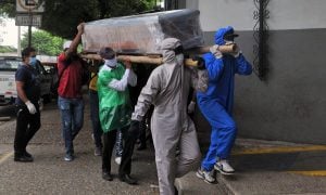 Covid-19: Brasil tem 1220 mortos nas últimas 24 horas; total supera 69 mil