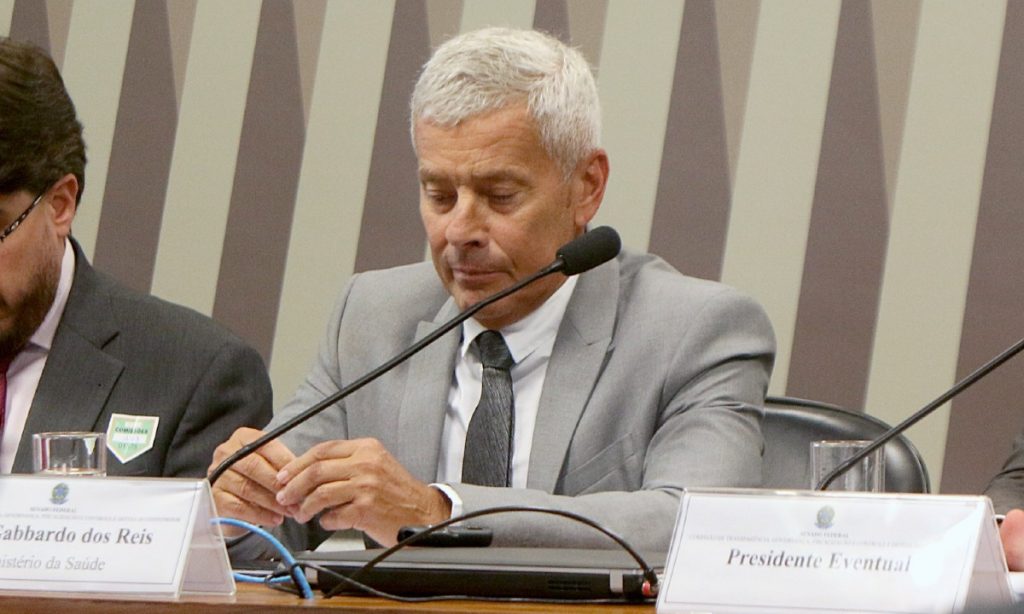Braço direito de Mandetta é exonerado e militar assume secretaria