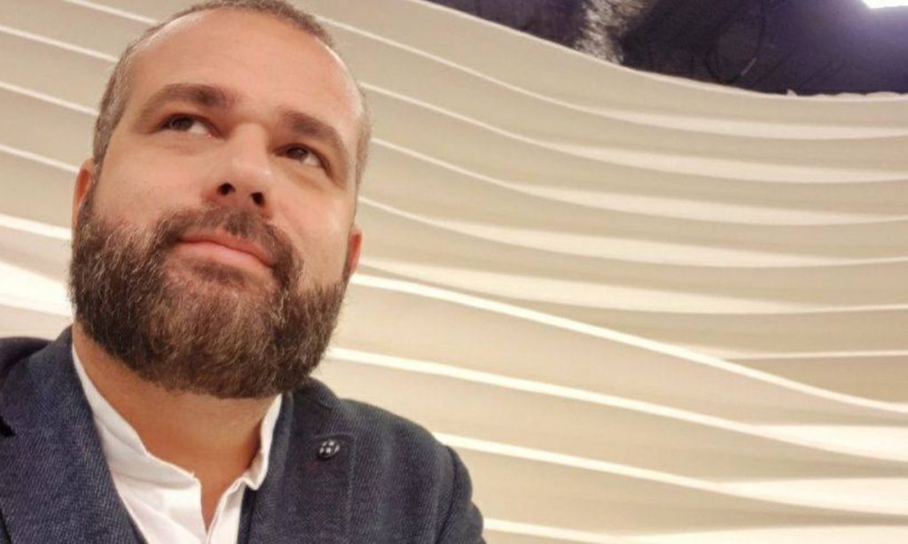 “Se tem um lugar no Brasil onde o Estado mínimo existe, é a favela”