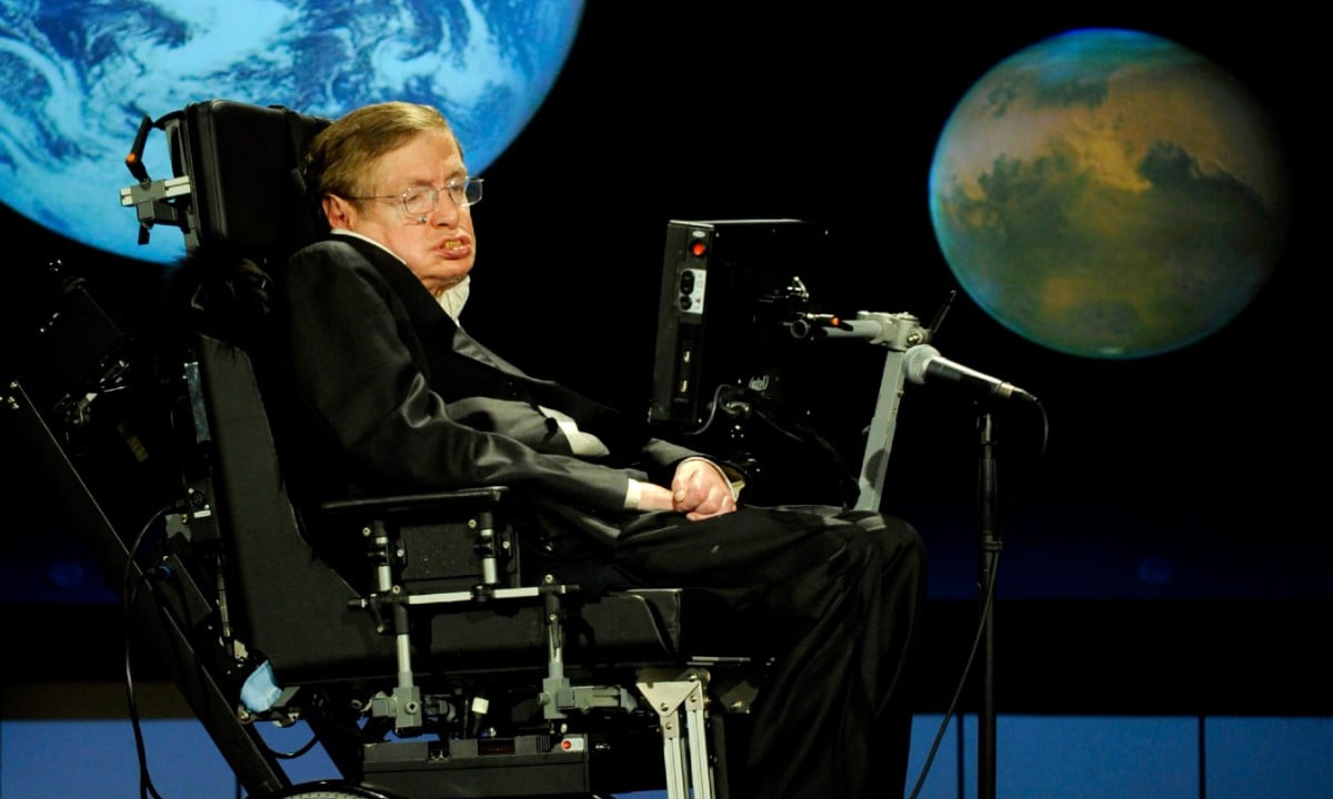 Stephen Hawking, professor de matemática na Universidade de Cambridge. (Foto: NASA / Paul E. Alers) 