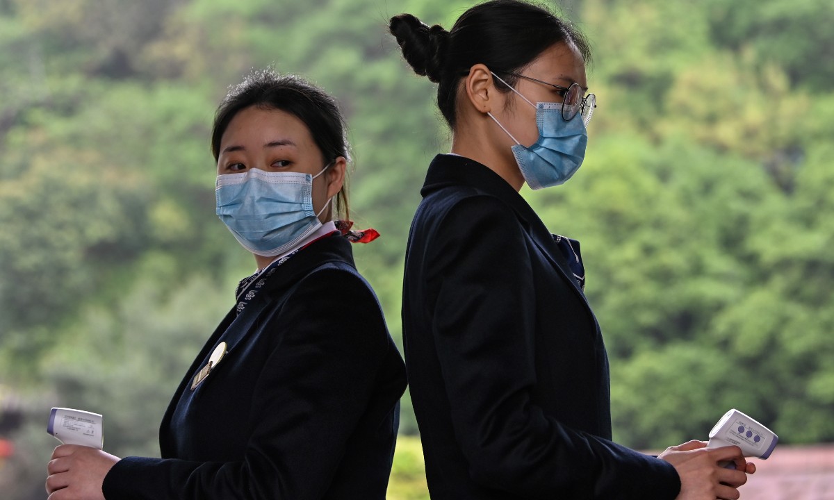 China acrescenta mais de 1.200 mortes em seu balanço oficial de vítimas