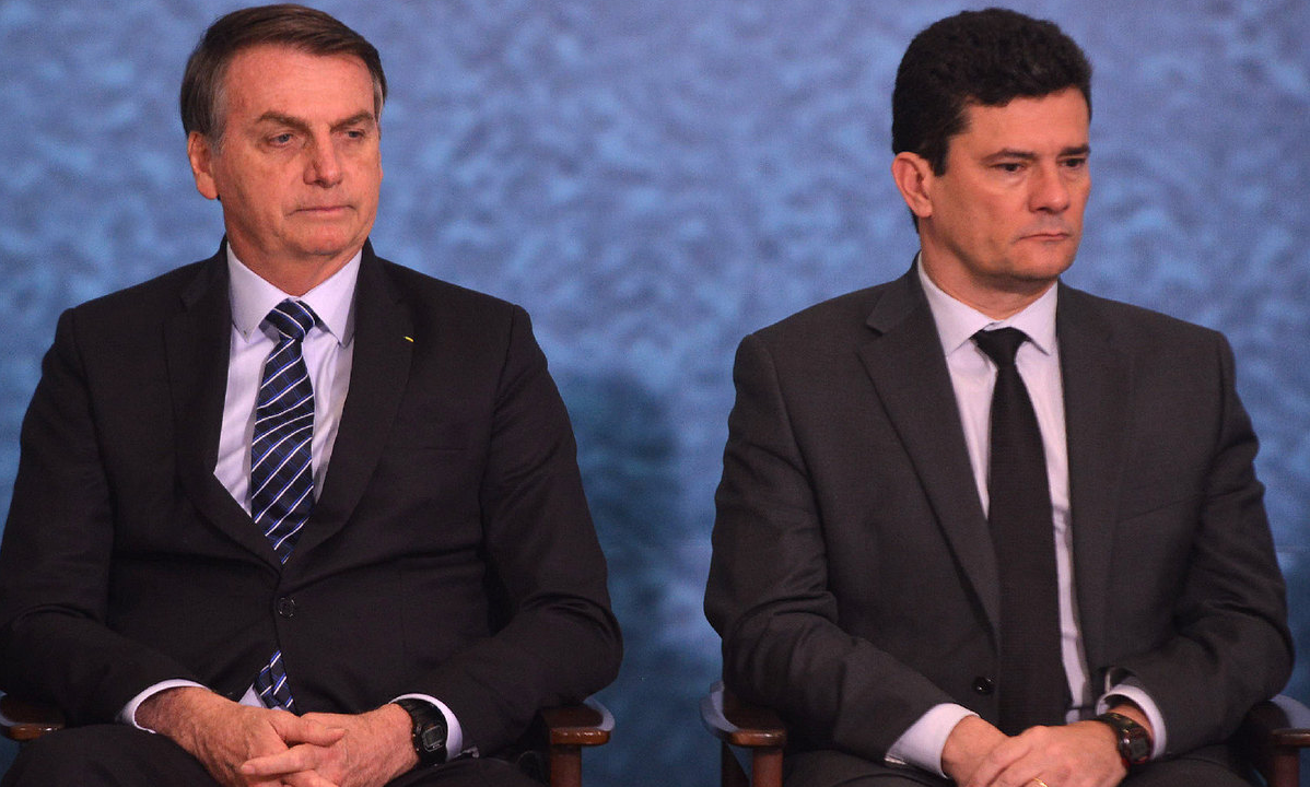 O presidente da República, Jair Bolsonaro, e o ex-ministro da Justiça, Sérgio Moro, denunciante da interferência. Foto: Isaac Amorim/MJSP 