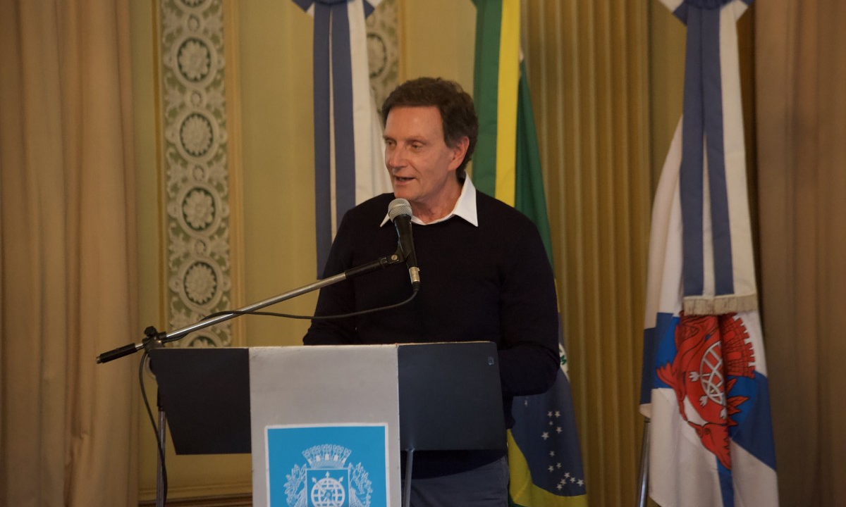 Justiça derruba decreto de Crivella que liberou cultos religiosos