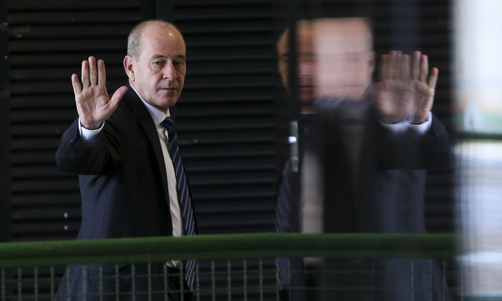 Militares podem ter recebido auxílio de R$ 600, diz Ministério da Defesa