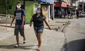 Câmara aprova uso de máscara em locais públicos de todo o país