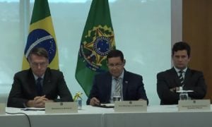 Assista a trechos da reunião de Jair Bolsonaro com ministros