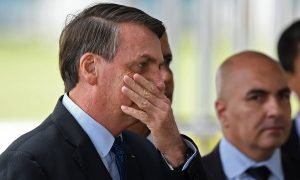 Após não divulgar teste, Bolsonaro diz que ‘talvez’ tenha sido contaminado pelo coronavírus