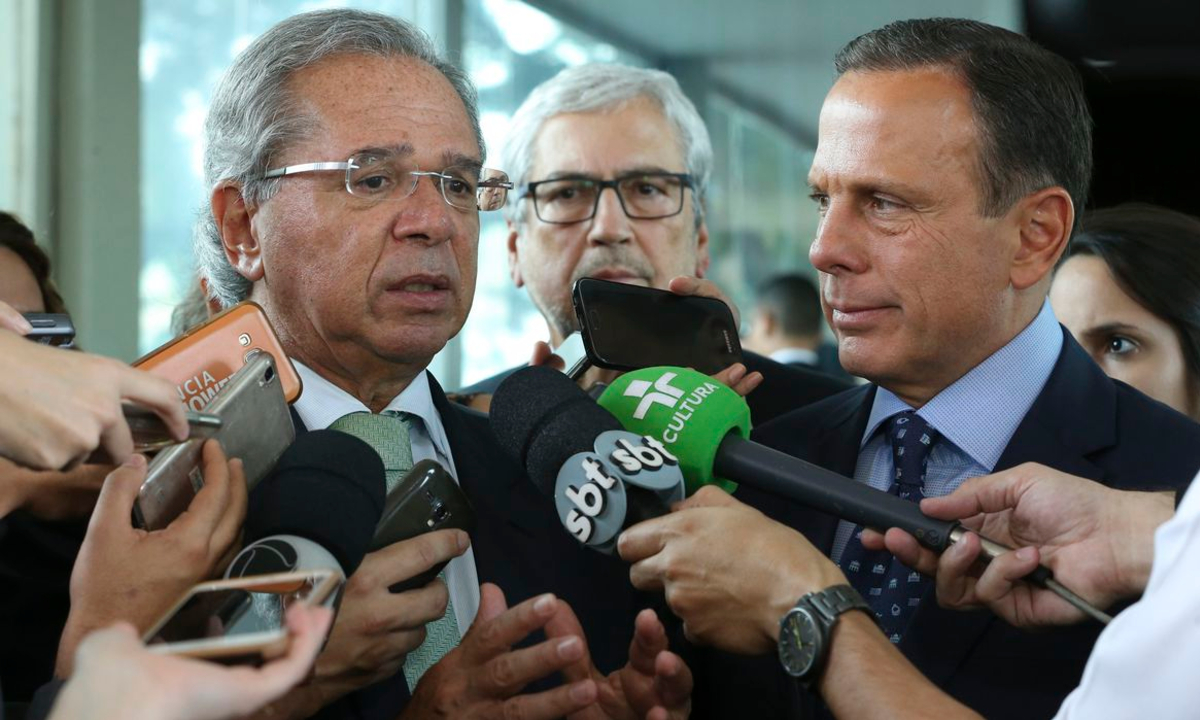 Doria telefona para Guedes e recomenda saída do governo: “Salve sua biografia”