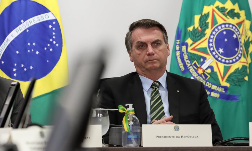Bolsonaro pressiona Teich sobre cloroquina e diz que protocolo “pode e vai mudar”