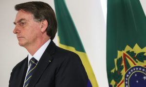 Datafolha: 64% acreditam que Bolsonaro sabia onde estava Queiroz