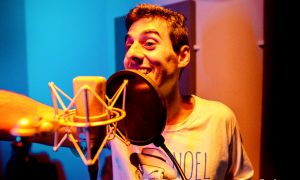 Rapper Fabio Brazza: “O artista se alimenta da aglomeração”