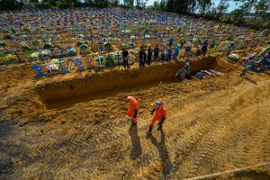 Coronavírus: Pelo terceiro dia seguido, Brasil tem mais de mil mortes em 24 horas