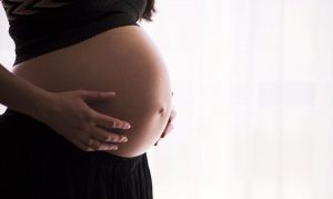 Suprema Corte do Texas suspende permissão de aborto para mulher com gravidez de risco