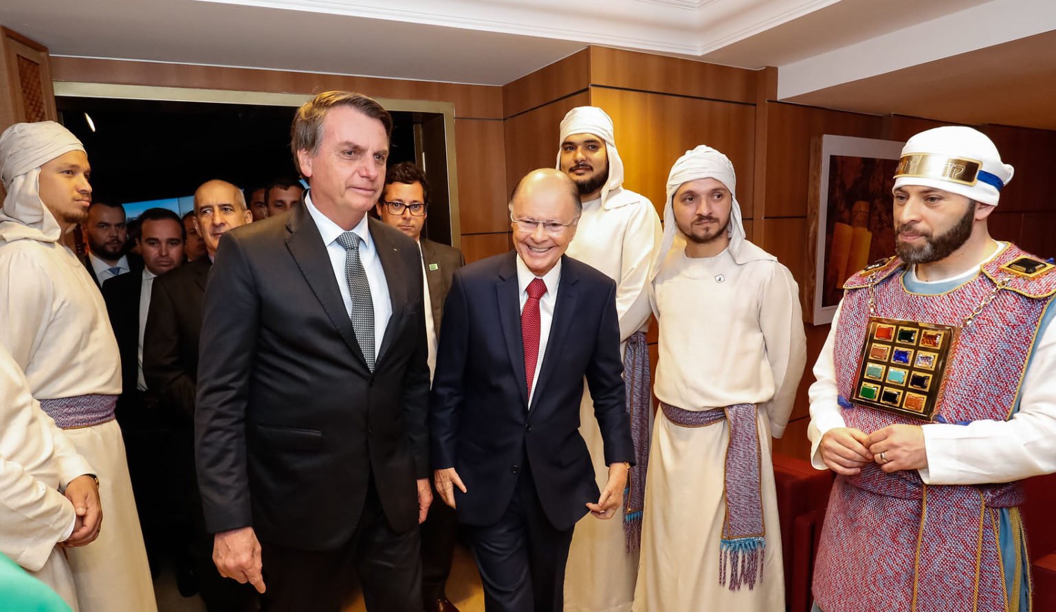 Entrevista: ‘A política, pensam, é conduzida por valores atrelados à religião’