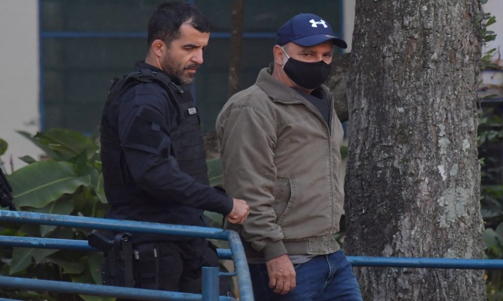 Justiça nega pedido de prisão domiciliar feito pela defesa de Queiroz
