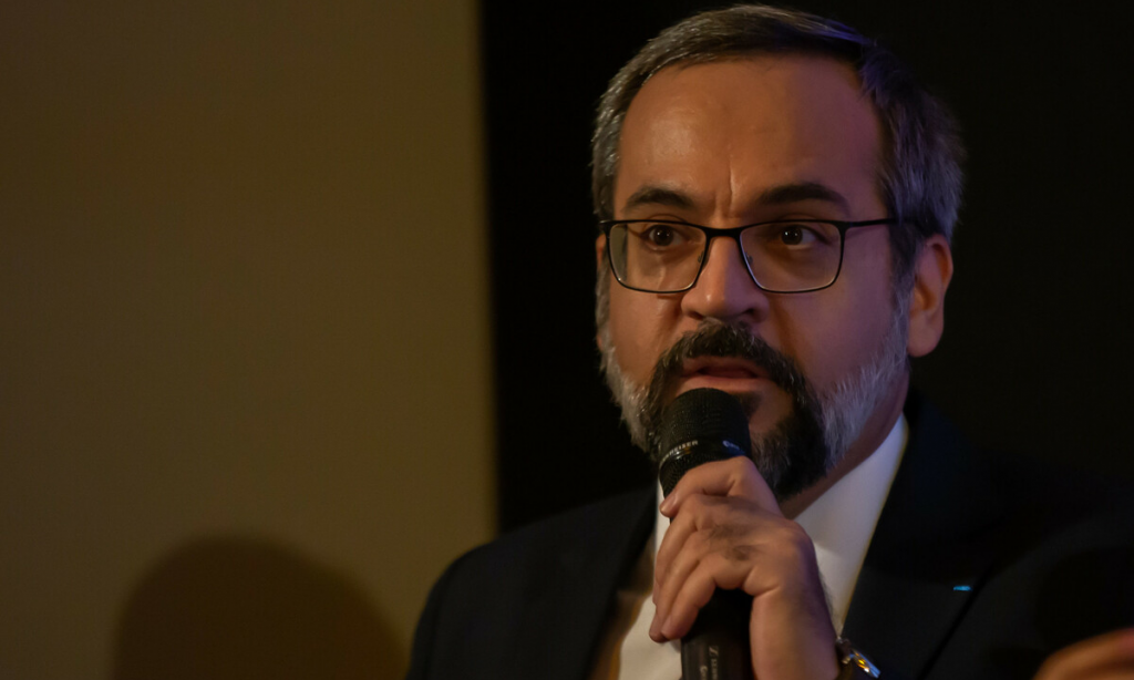 Bolsonaro mandou entregar o FNDE ao Centrão, diz Abraham Weintraub