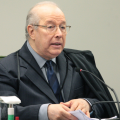 Celso de Mello diz que Senado cometeu grave equívoco institucional