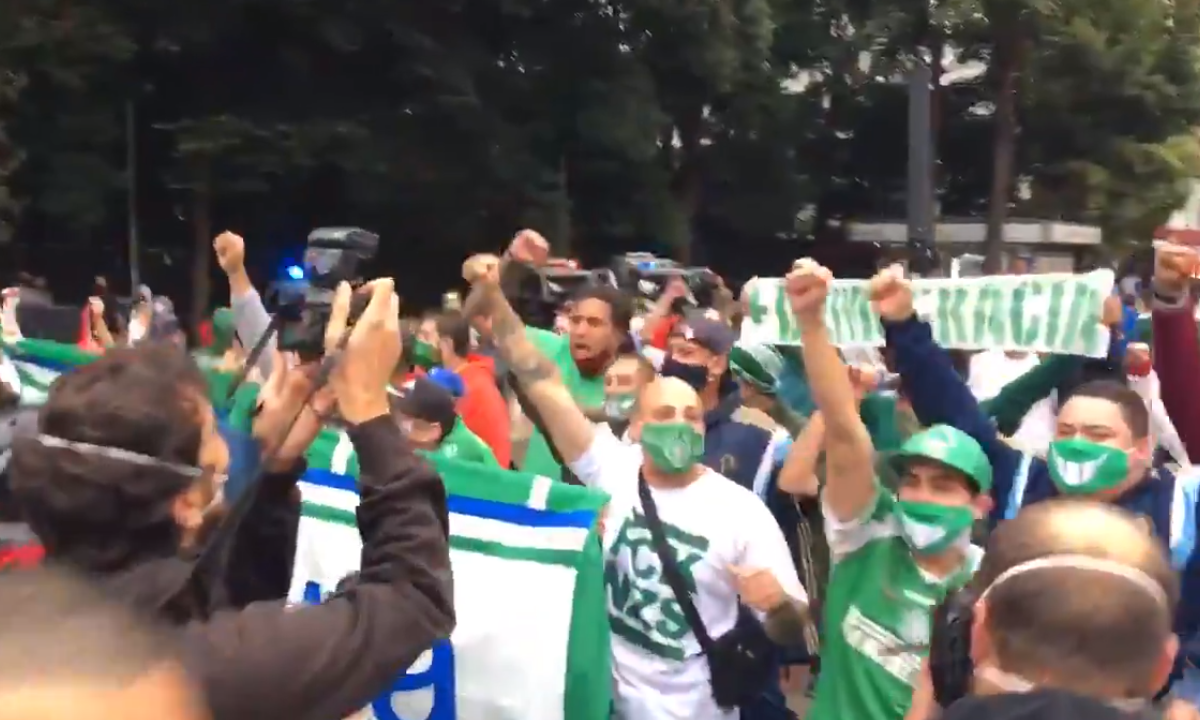 Torcedores do Palmeiras se manifestaram a favor da democracia em São Paulo. Foto: Reprodução