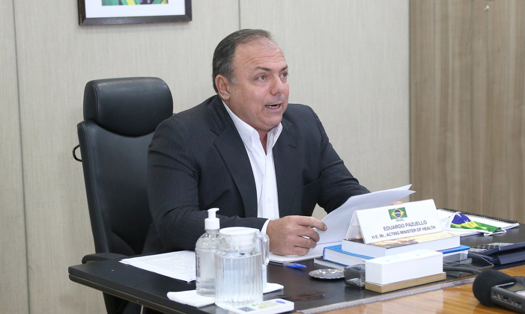 PT move ação contra Bolsonaro e Pazuello por falta de transparência