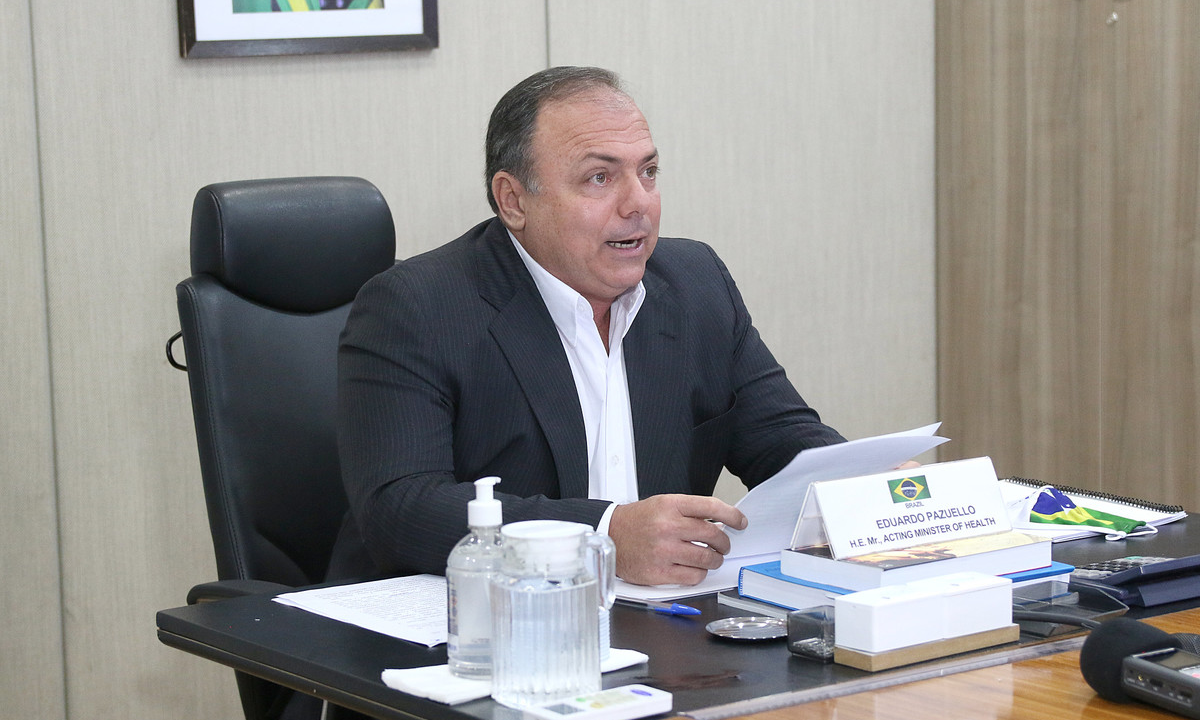 PT move ação contra Bolsonaro e Pazuello por falta de transparência