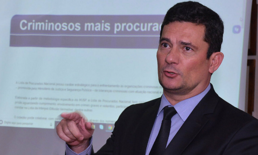 Moro, que tentou emparedar o STF, agora adverte quem critica o tribunal