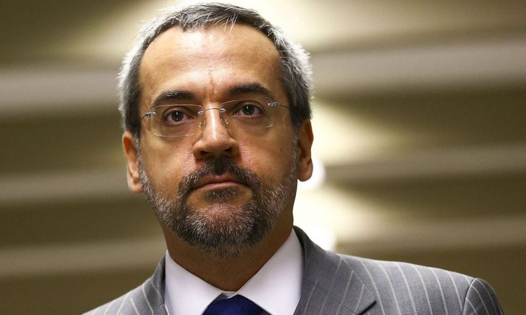 Ação penal de Weintraub contra Boulos fica com a Justiça de SP, decide STJ