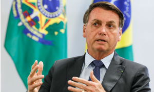 Bolsonaro ameaça e diz que não aceita julgamento político no TSE