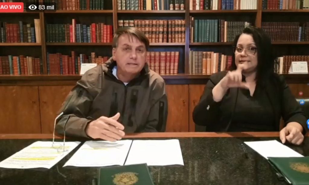 O que Bolsonaro disse na live que pode ser usada como prova das acusações de Cid