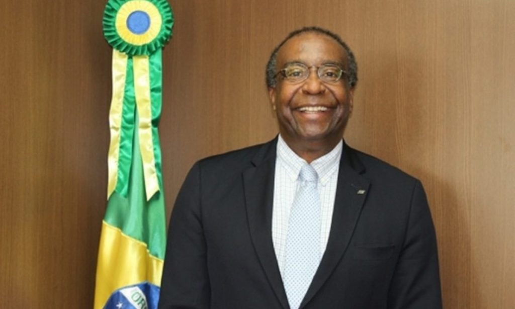 Universidade alemã desmente que ministro da Educação tenha concluído pós-doutorado