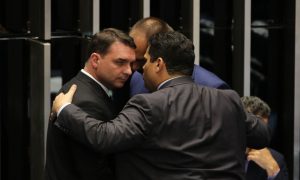 Procurador vê fortes indícios de lavagem de dinheiro em caso de Flávio Bolsonaro
