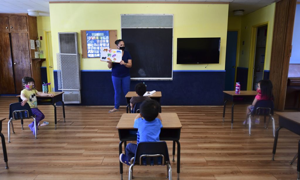O dilema dos pais diante da possível reabertura das escolas nos EUA ainda na pandemia