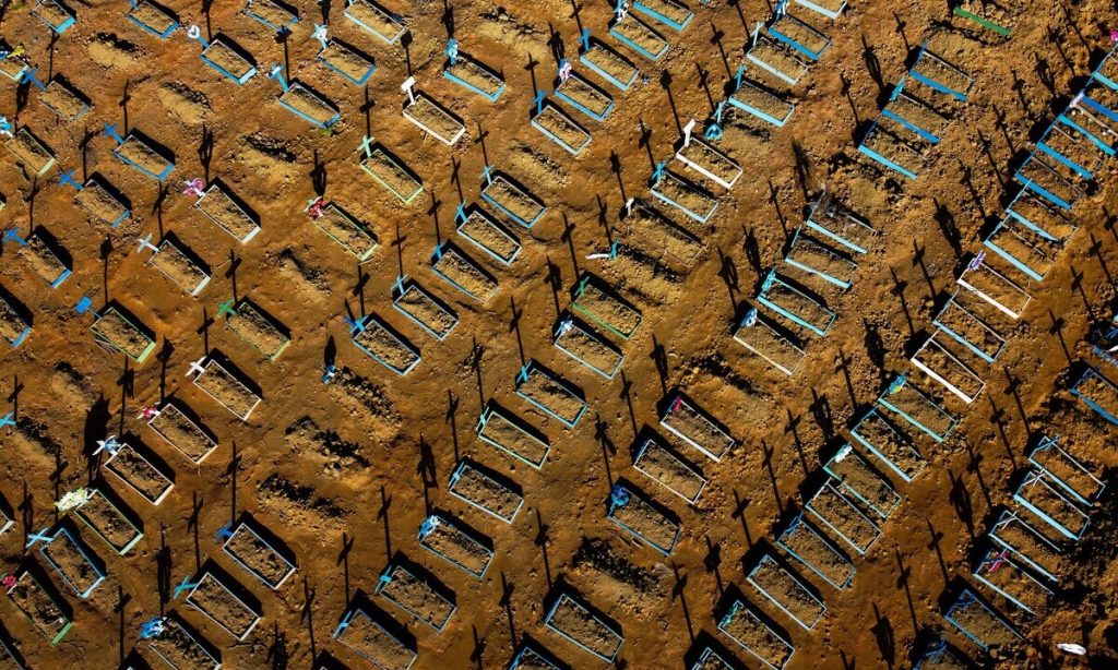 Covid-19: Brasil tem mais de 72 mil mortes e 1,8 milhão de infectados