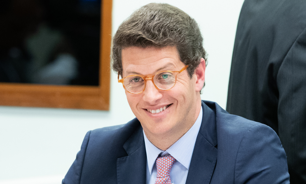 MPF pede afastamento urgente de Ricardo Salles do Ministério do Meio Ambiente