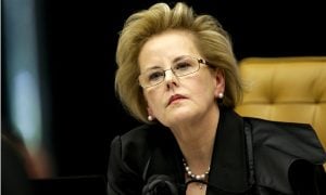 Rosa Weber envia à PGR relatório que isenta Bolsonaro no caso Covaxin
