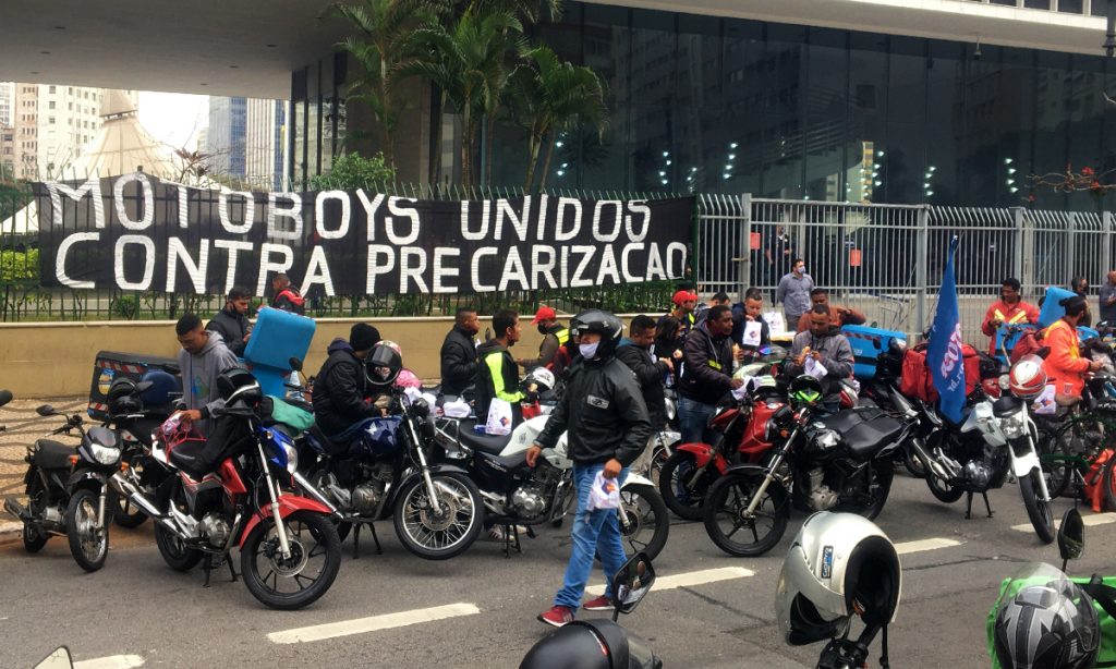 Entregadores de aplicativos fazem nova paralisação em São Paulo