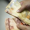 Câmara aprova MP que define salário mínimo em R$ 1.212