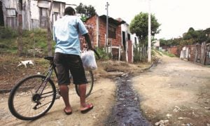 A urgência dos direitos humanos à água e ao esgotamento sanitário