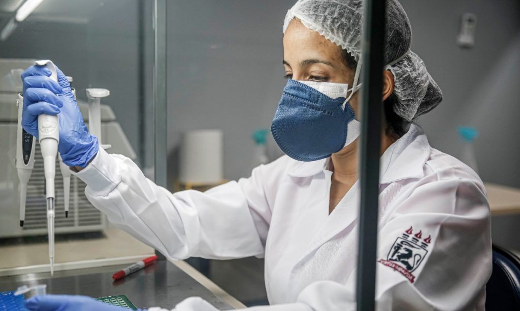 Boletim da Fiocruz mostra indícios de crescimento de SRAG em abril