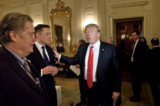 Trump diz não saber nada do projeto de Bannon sobre o muro com o México
