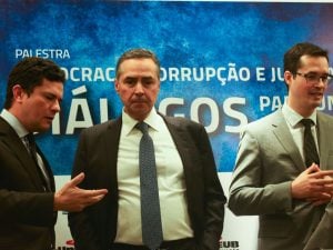Barroso se esqueceu do papel que exerceu no golpe de 2016?