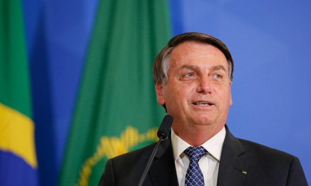 Auxílio emergencial vira ‘trunfo’ imediato de Bolsonaro, mas incerteza tira o sono de trabalhadores