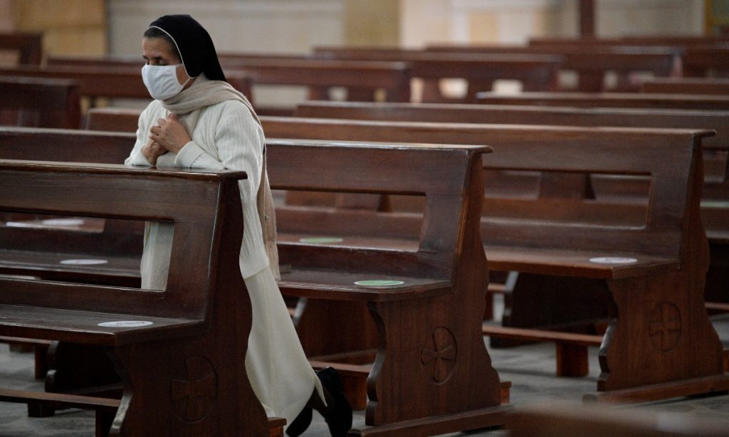 Religiosos cristãos e não cristãos se unem em lamento pelo Brasil