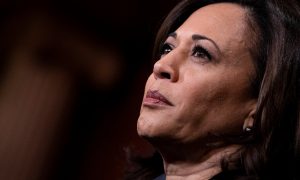 Joe Biden escolhe Kamala Harris como vice na chapa contra Trump