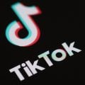 TikTok proíbe propaganda eleitoral na plataforma nos EUA; veja como é no Brasil