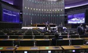 Câmara adia reabertura do Conselho de Ética