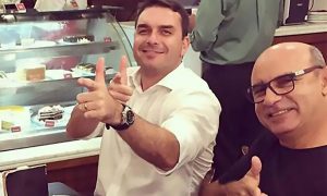 Queiroz, que conversa com o PTB e pode ser candidato a deputado, ganha vídeo de apoio: ‘Exemplo de integridade’