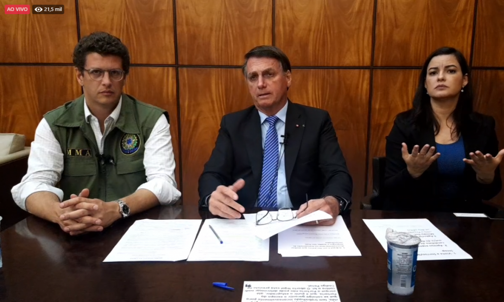 Bolsonaro diz que pode influenciar eleição em São Paulo, Santos e Manaus