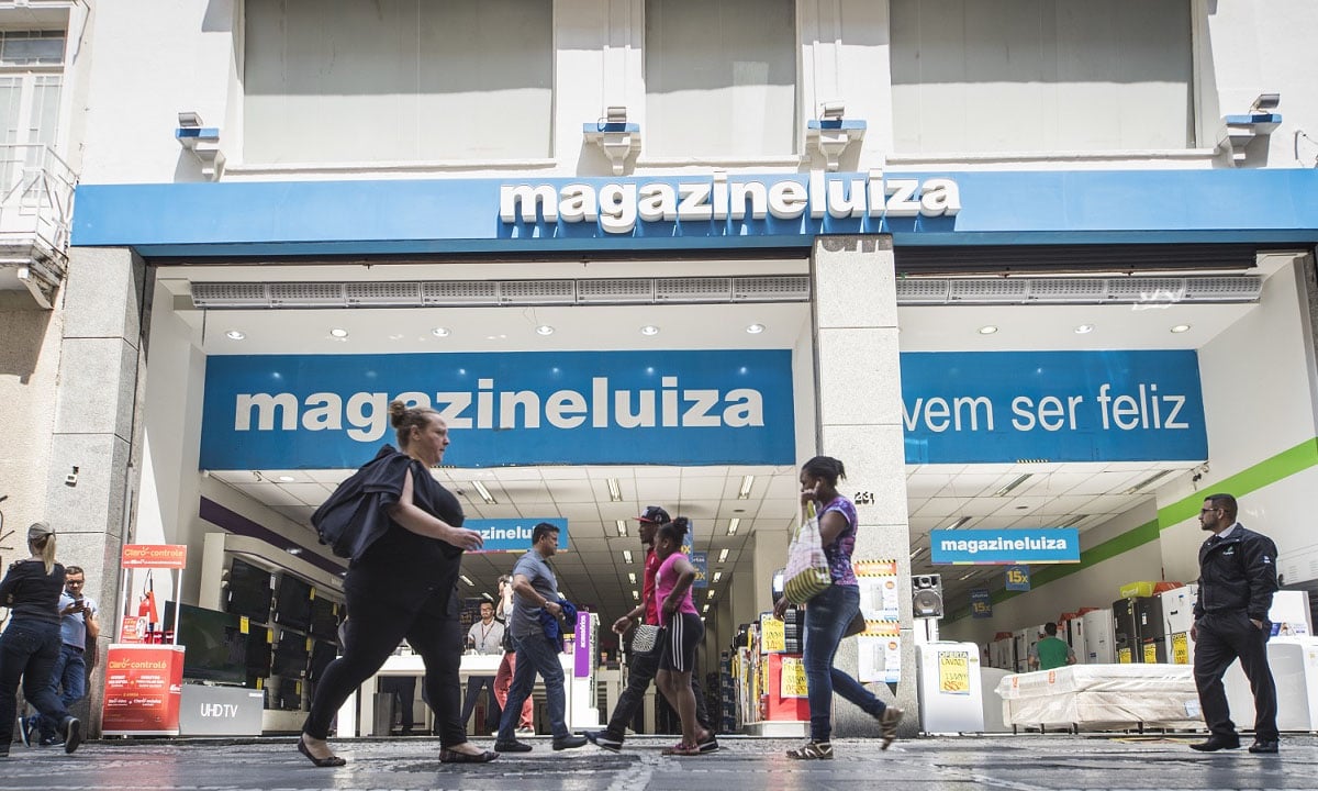 MPT rejeita denúncias de racismo contra o Magazine Luiza por programa para negros