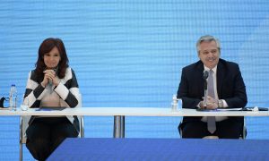Argentina reestrutura 99% de sua dívida externa e deve sair da moratória